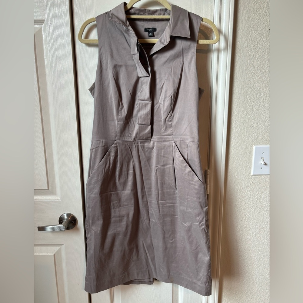 Ann Taylor fitted shift dress. A light grey taupe in color.